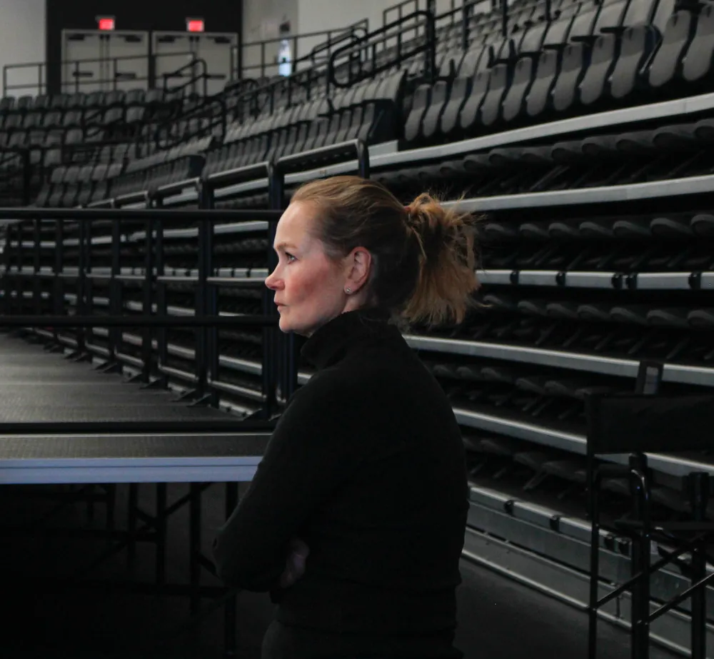 Haydenettes synchronized skating coach instructing